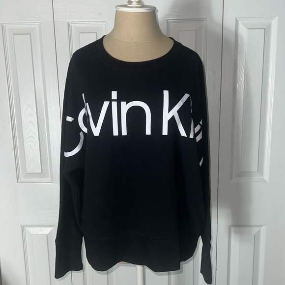 NWOT Calvin Klein performance comfy pull over top 🖤 - Picture 2 of 16